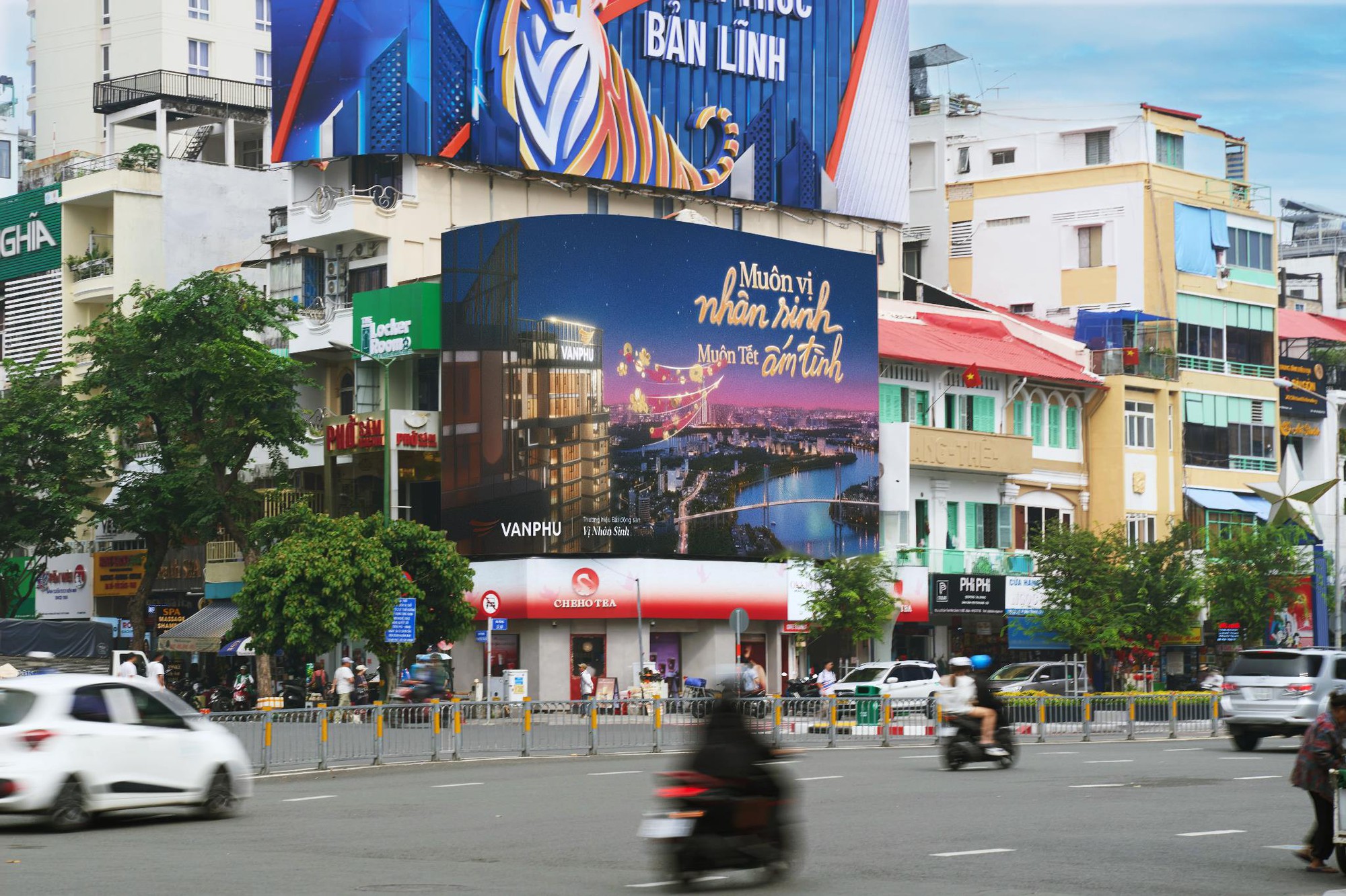 “Muôn ô cửa nhân sinh” - Hành trình đi tìm về chốn an yên giữa lòng đô thị tấp nập - Ảnh 1.