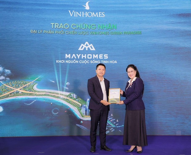 Mayhomes cùng Vinhomes Green Paradise mang Sức sống xanh triệu năm nhuộm thắm phố phường TP.HCM ngày 8/3 - Ảnh 3.