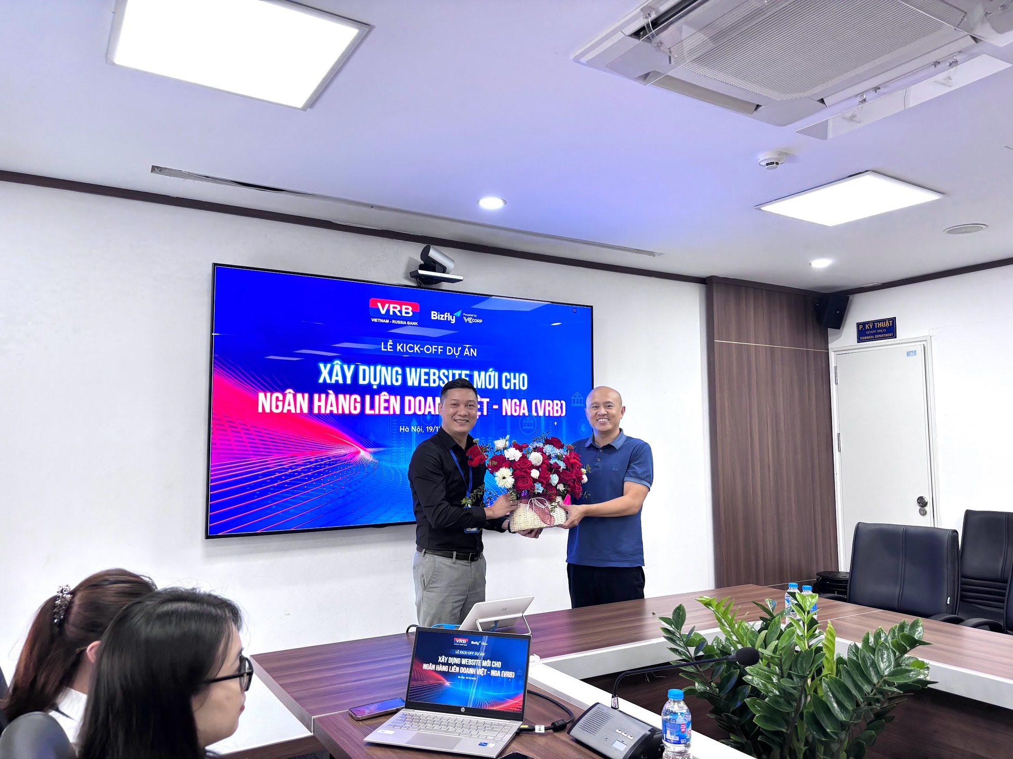 Website ngân hàng thế hệ mới: VRB chọn Bizfly cho bài toán tích hợp đa hệ thống- Ảnh 2.