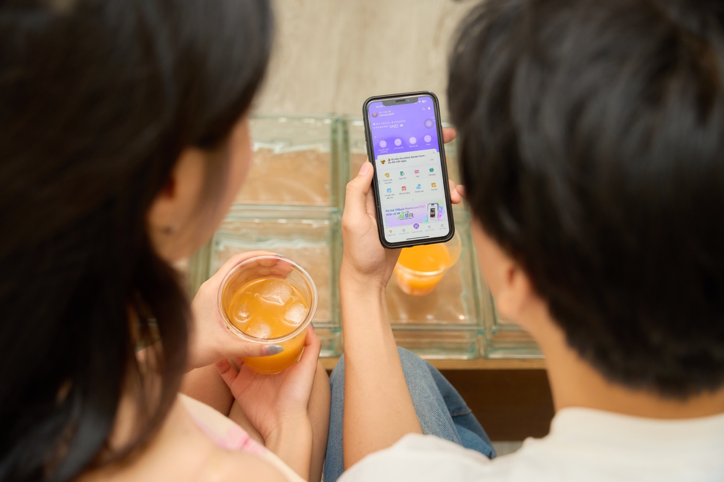 Gửi tiền đúng thời điểm, nhận thêm lãi suất và cơ hội trúng xe điện VF3- Ảnh 1.