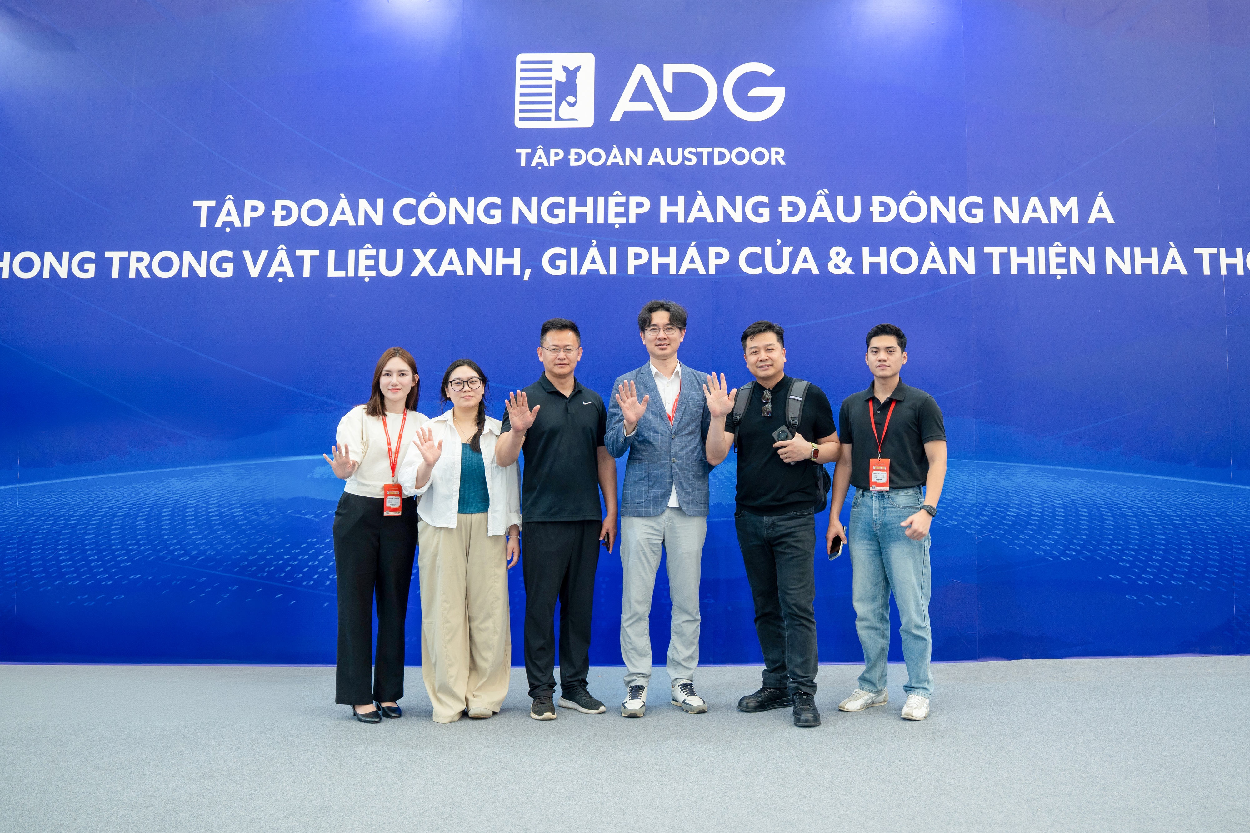 Tập đoàn Austdoor gây ấn tượng với gian hàng 600m2 tại Vietbuild 2026- Ảnh 2.