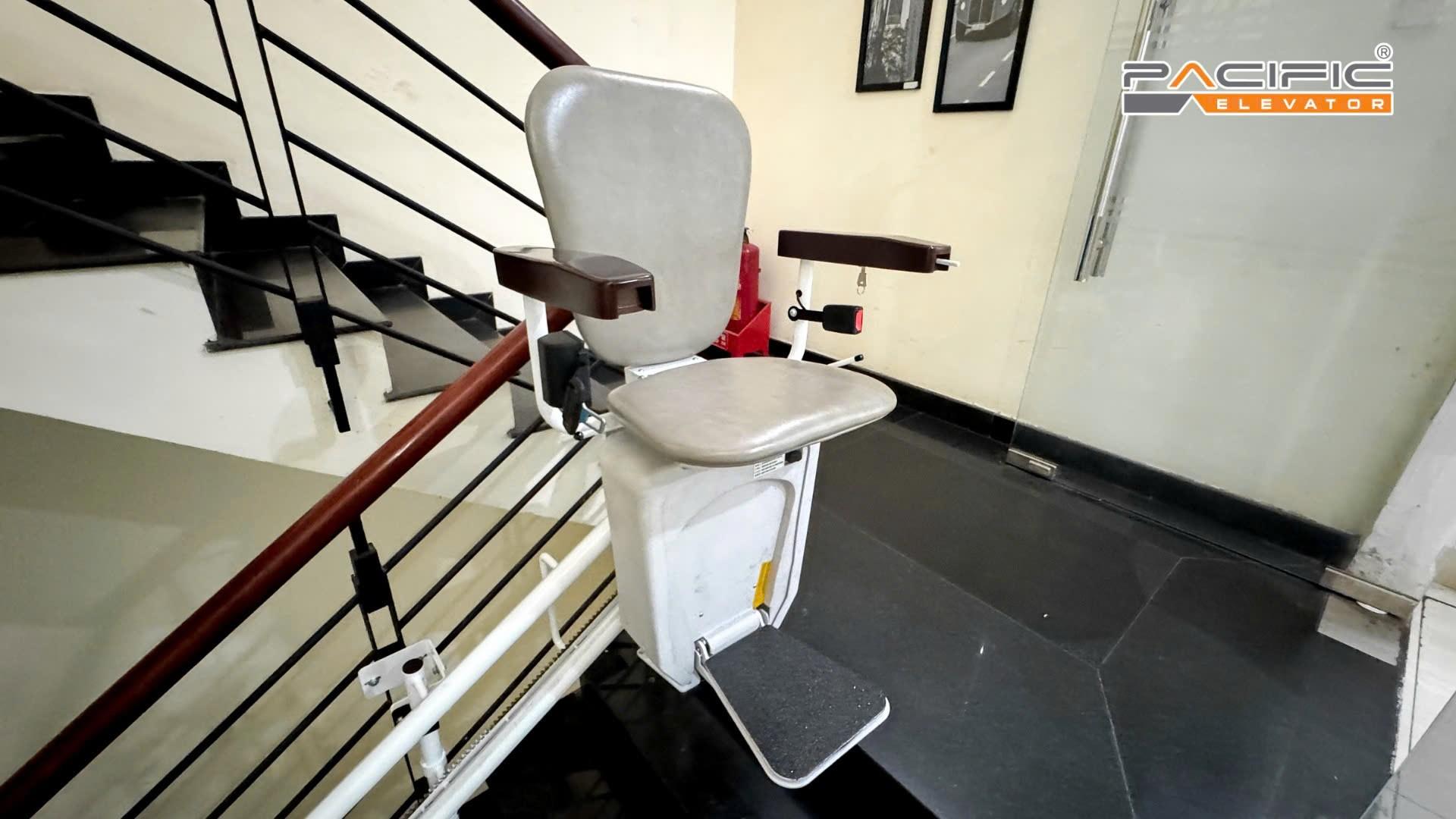 Thang ghế stairlift - giải pháp cho người lớn tuổi mà không cần cải tạo nhà - Ảnh 4.