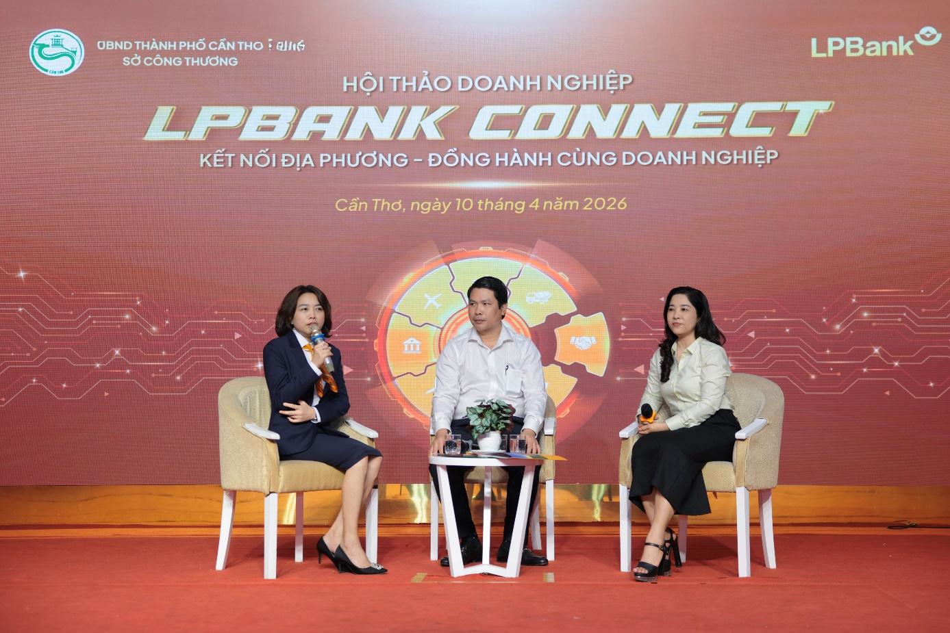 LPBank kết nối doanh nghiệp Đồng bằng Sông Cửu Long, thúc đẩy phát triển bền vững- Ảnh 1. LPBank kết nối doanh nghiệp Đồng bằng Sông Cửu Long, thúc đẩy phát triển bền vững- Ảnh 1.