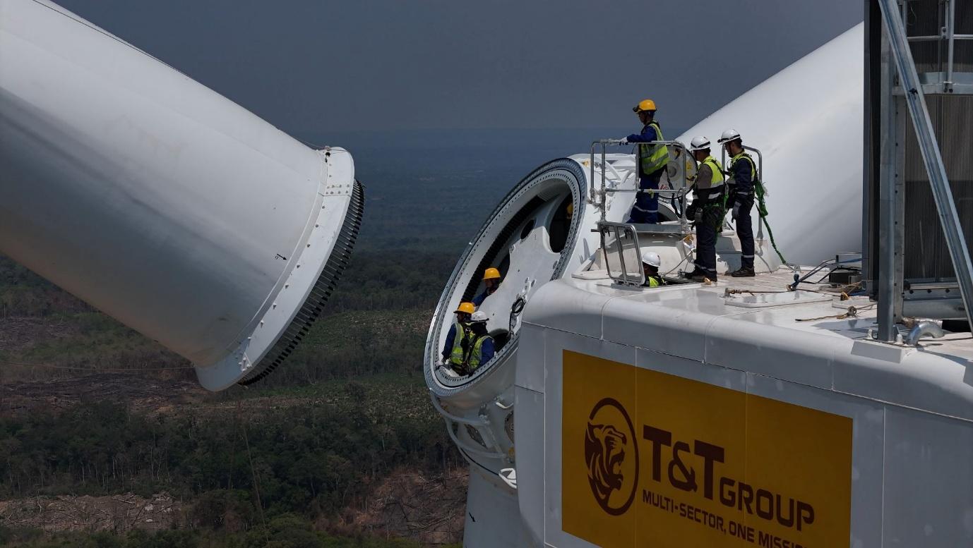 Dấu ấn của bầu Hiển tại Lào: Kỳ tích 16 tháng đưa điện gió về Việt Nam- Ảnh 2.