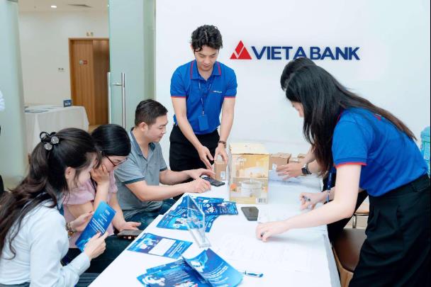 VietABank báo lãi quý I/2026 tăng 44%, thu dịch vụ tiếp tục bứt tốc- Ảnh 1.