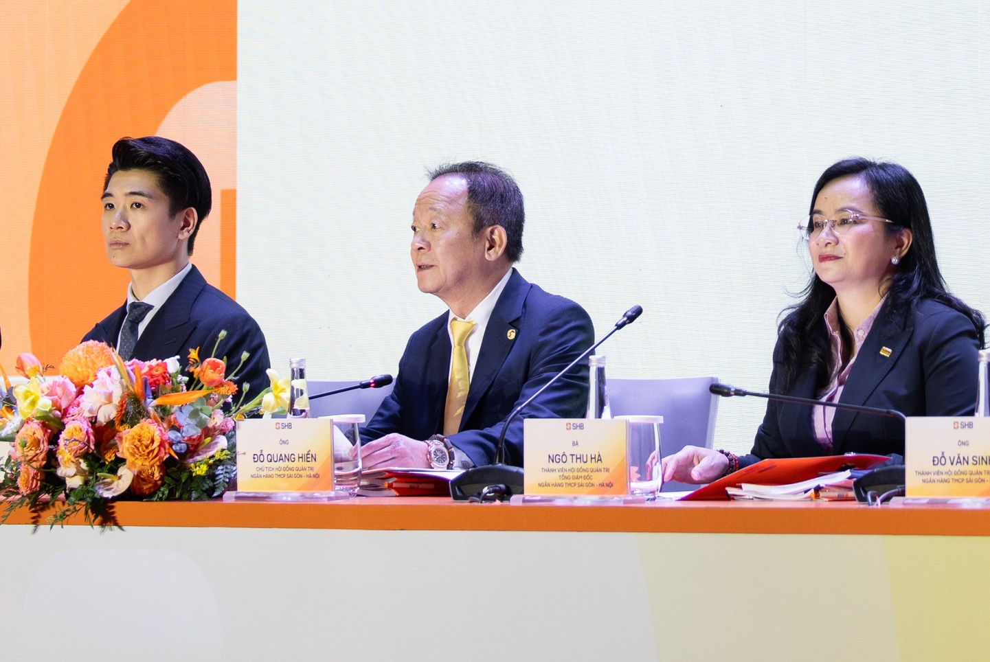 Một kỷ lục vừa xác lập tại ĐHĐCĐ ngân hàng Top 5 TMCP tư nhân Việt Nam - Ảnh 2.