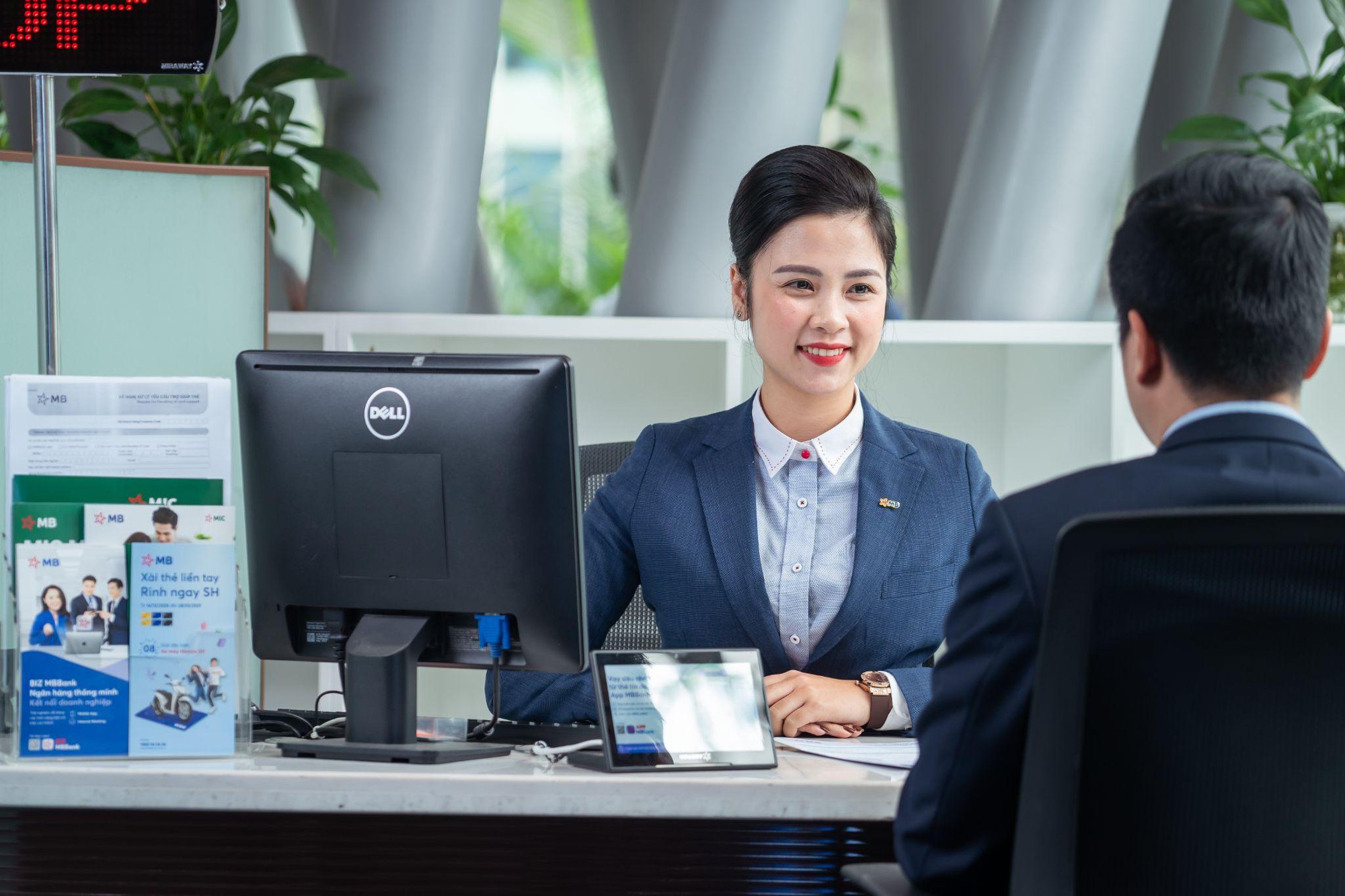 MB nâng cấp phiên bản mới “Khiên chắn bảo vệ” - Mất tiền MB đền - Ảnh 1.