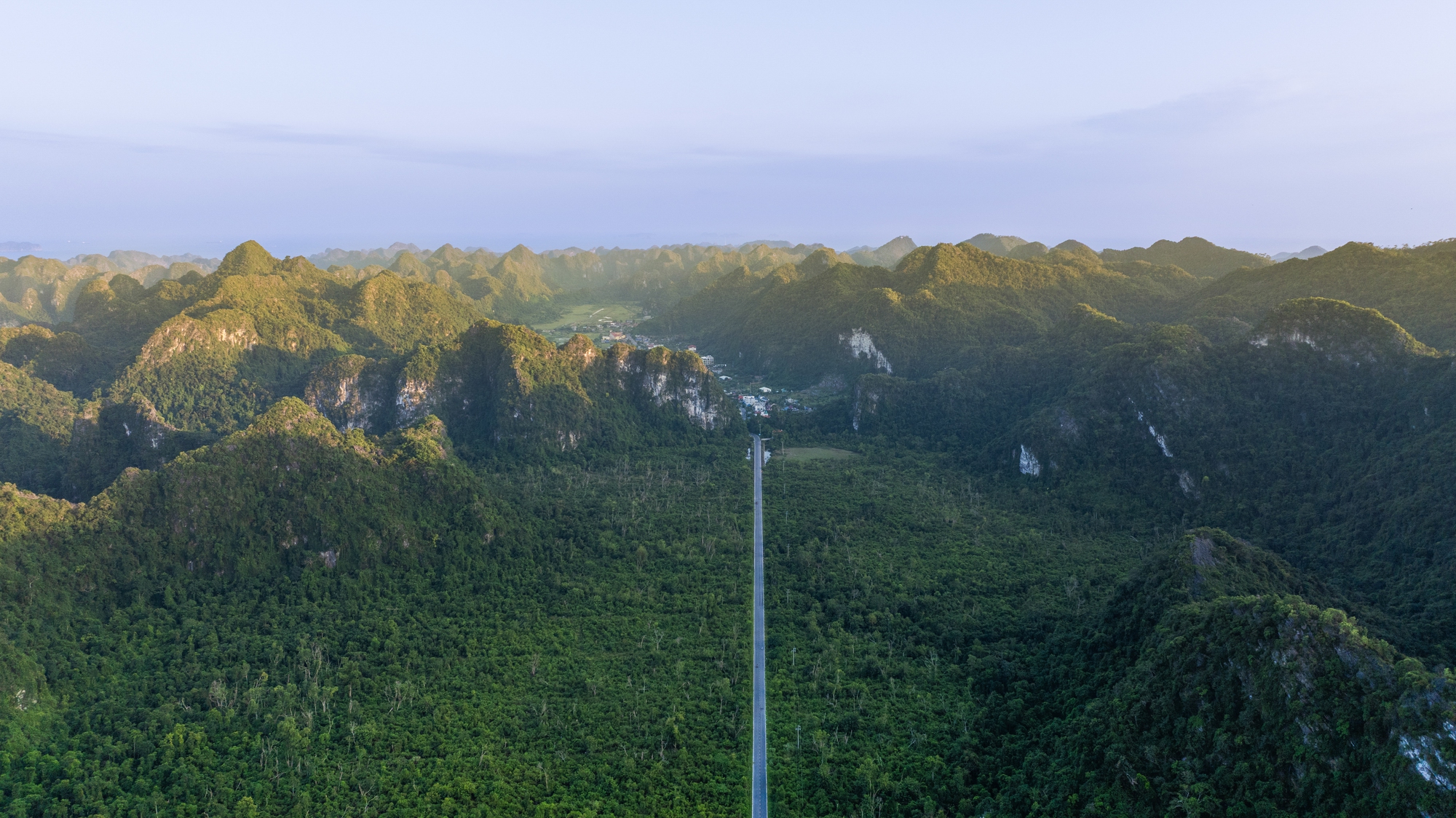 Hạ tầng bứt phá, Cát Bà khai phóng tiềm năng di sản- Ảnh 1.