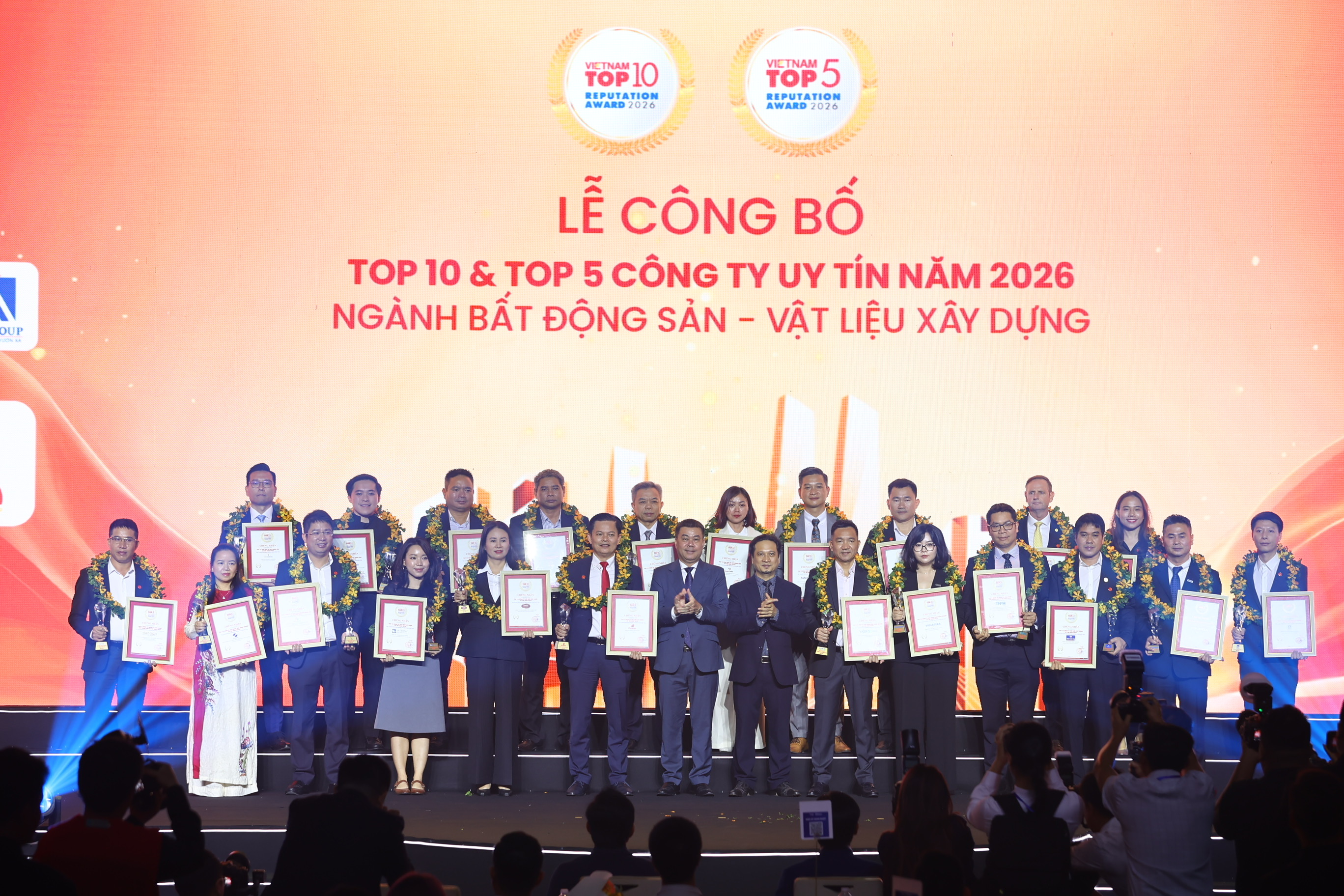 Tập đoàn DIC 5 năm liên tiếp góp mặt trong Top 10 Chủ đầu tư bất động sản uy tín- Ảnh 1.