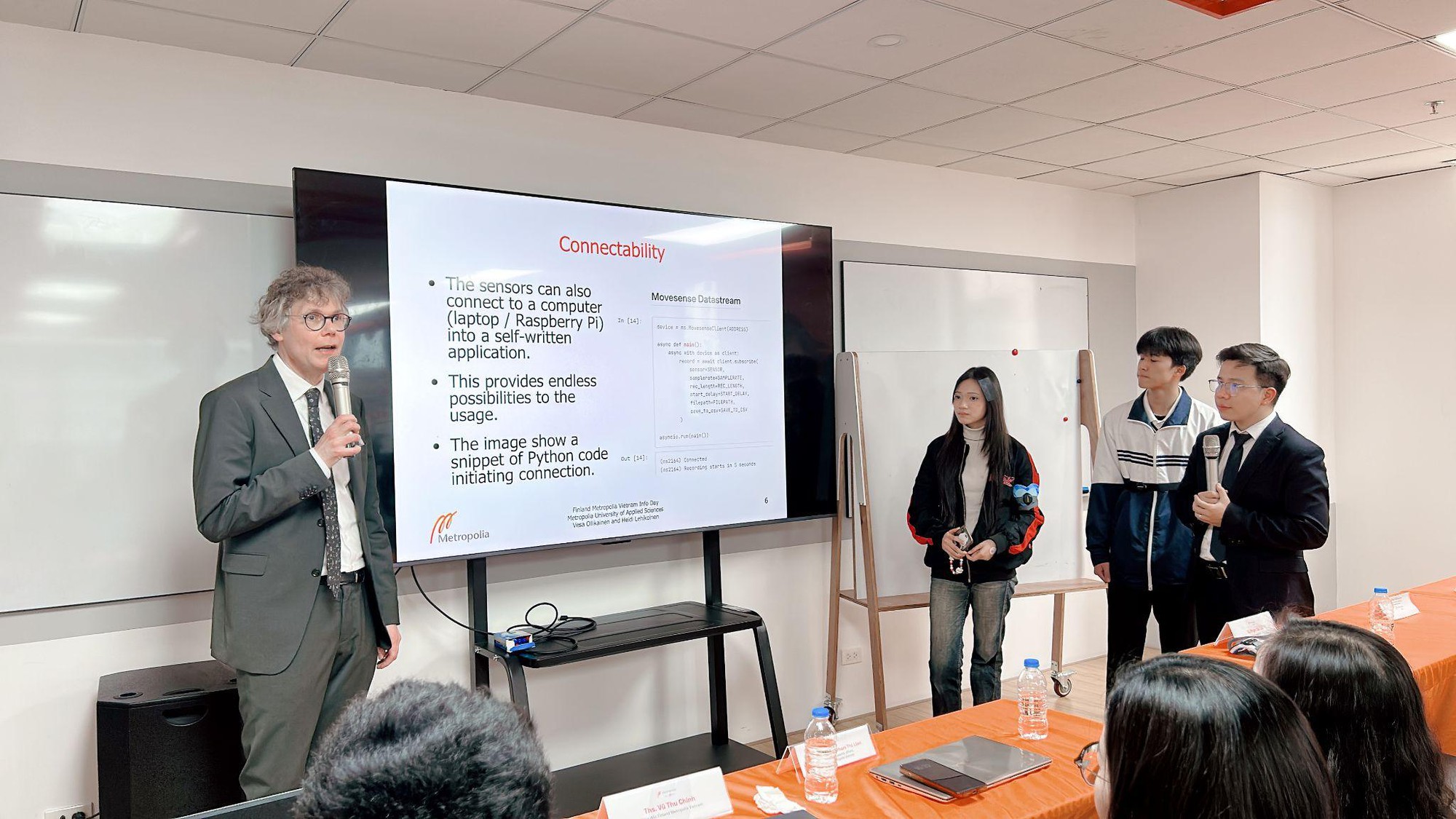 An ninh mạng thời kỳ AI: Tại sao "hàng rào" tiền tỷ vẫn bị xuyên thủng?- Ảnh 1.