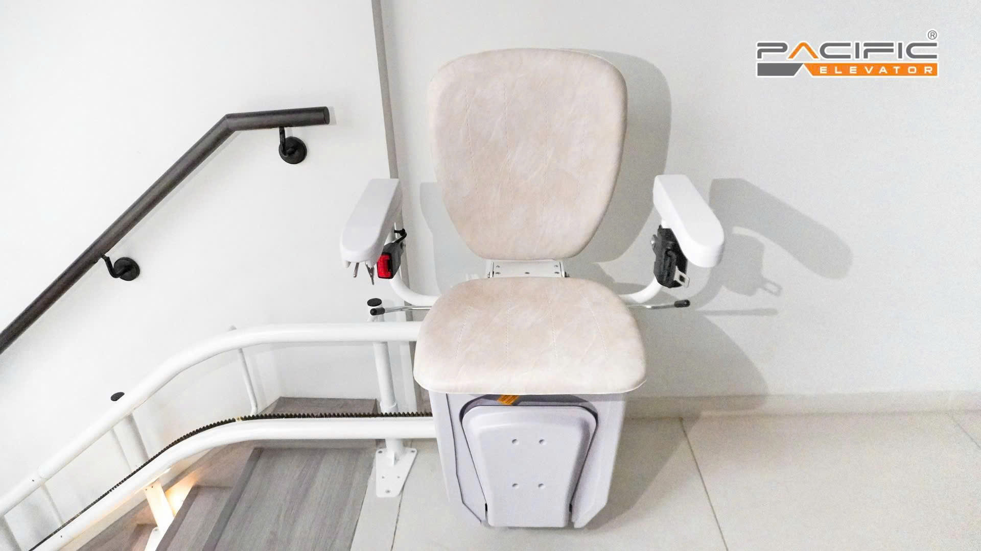 Thang ghế stairlift - giải pháp cho người lớn tuổi mà không cần cải tạo nhà - Ảnh 3.