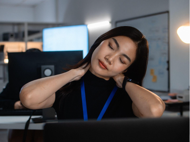 Cẩm nang hạ nhiệt to&agrave;n diện gi&uacute;p d&acirc;n c&ocirc;ng sở "sống s&oacute;t" qua m&ugrave;a nắng n&oacute;ng gay gắt- Ảnh 4.