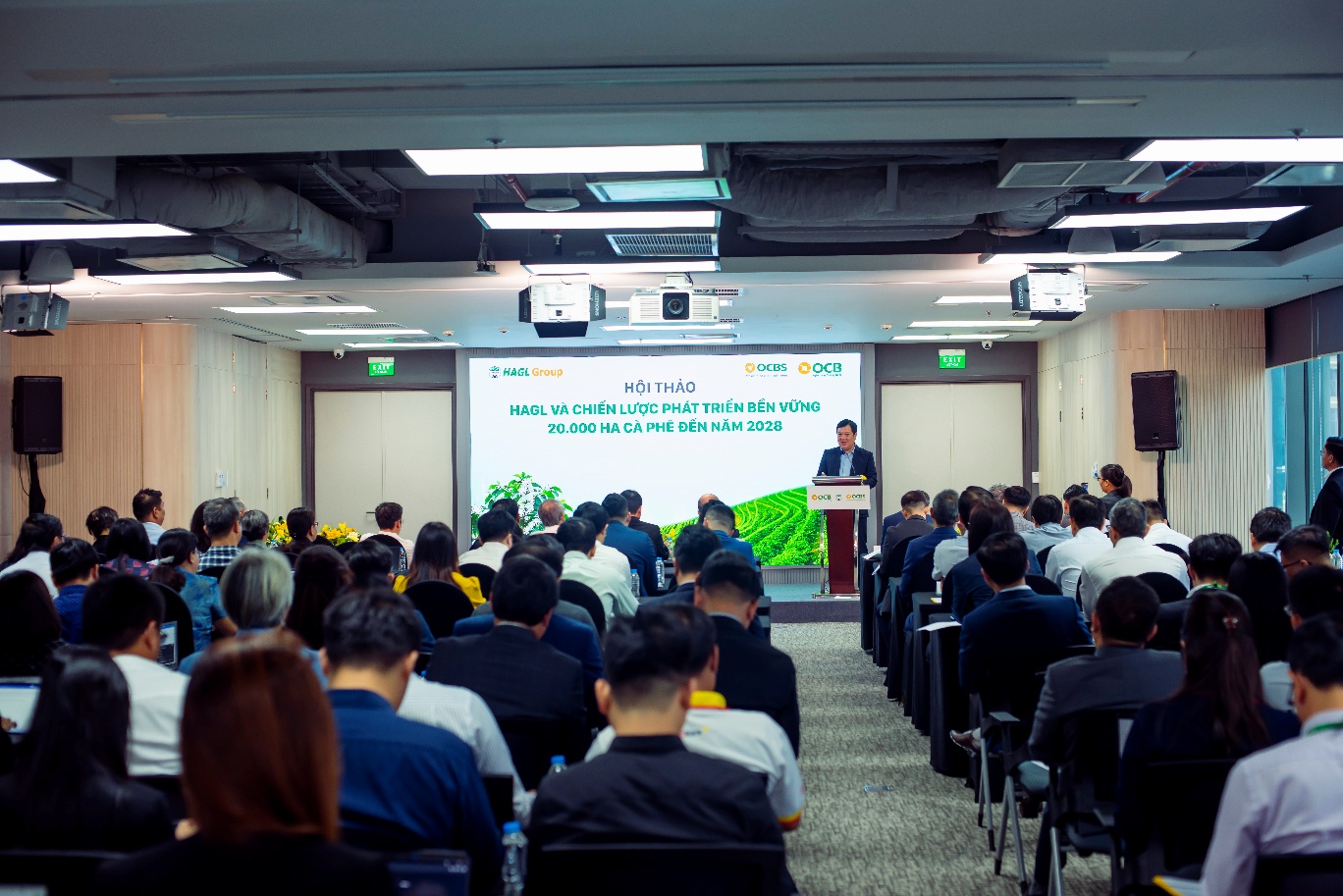 HAGL trở lại thị trường trái phiếu với thương vụ 2.000 tỷ đồng và dấu ấn “kiến trúc sư tài chính” OCBS- Ảnh 1.