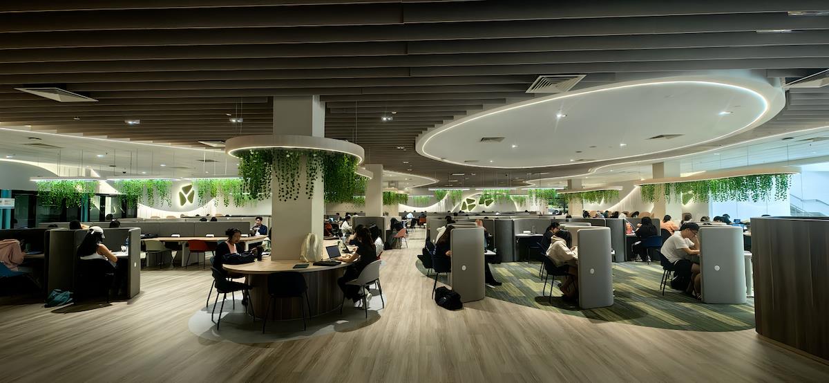 Phụ huynh bớt áp lực tài chính, con vẫn tốt nghiệp Đại học top 1% thế giới- Ảnh 2.