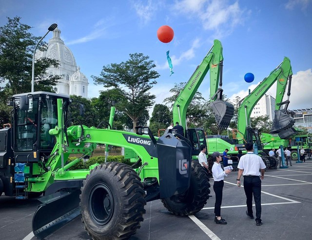 LiuGong giới thiệu hệ sinh thái thiết bị điện mới tại Việt Nam - Ảnh 2.