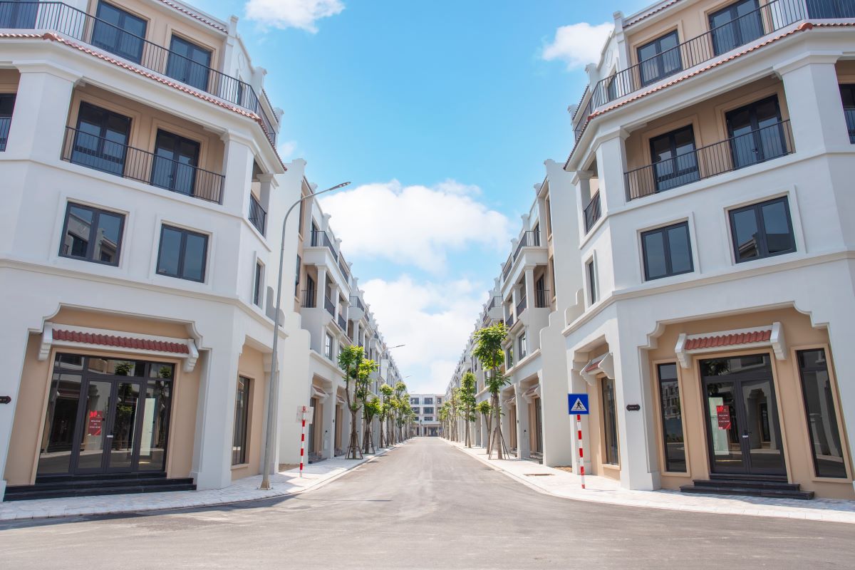 Loạt thương hiệu đình đám đổ bộ Vincom Plaza Đan Phượng, nhà phố Vinhomes Wonder City hưởng lợi lớn- Ảnh 2.