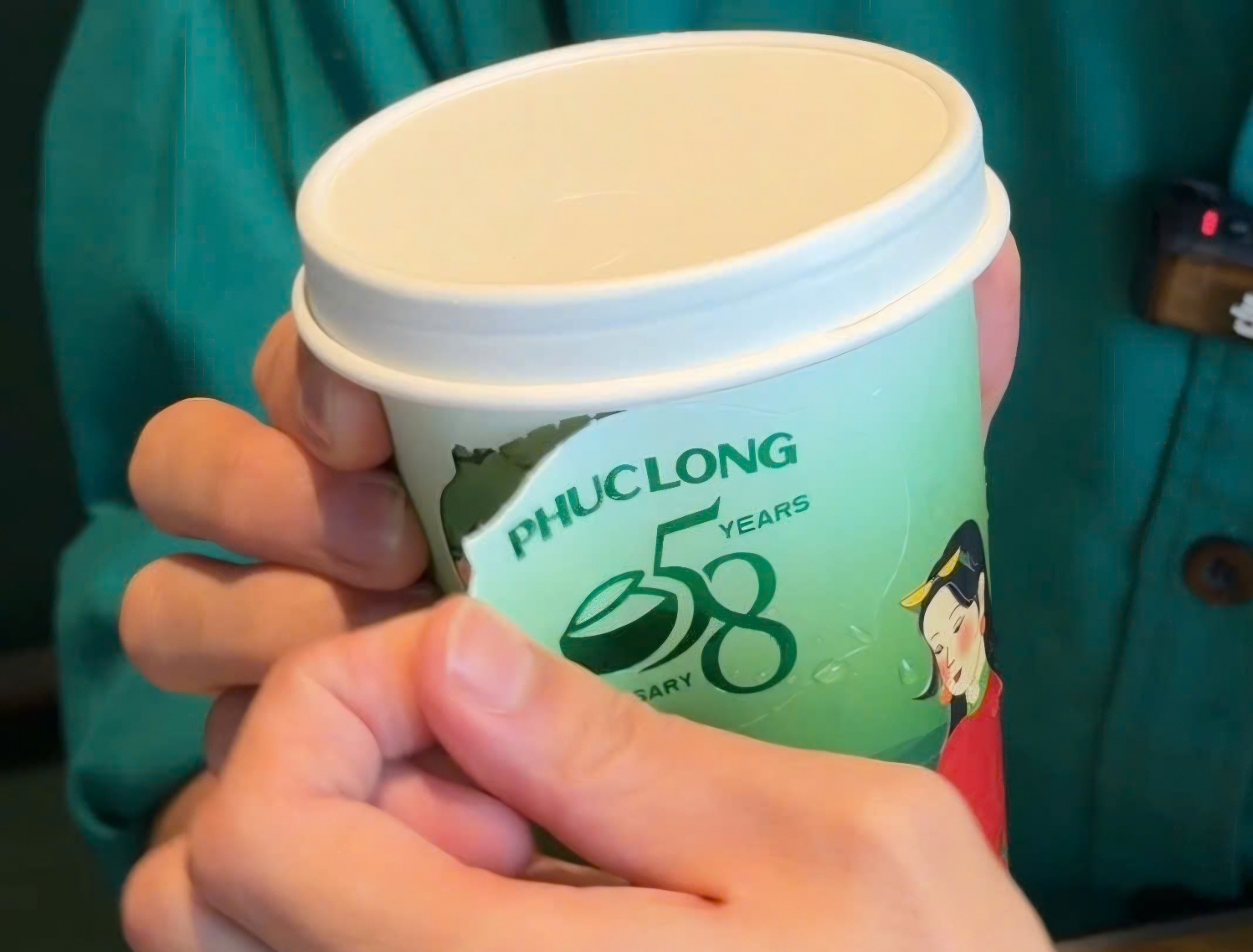 1,5 triệu ly nước đã được bán ra trong chương trình Phúc Long 58 năm- Ảnh 1. 1,5 triệu ly nước đã được bán ra trong chương trình Phúc Long 58 năm- Ảnh 1.