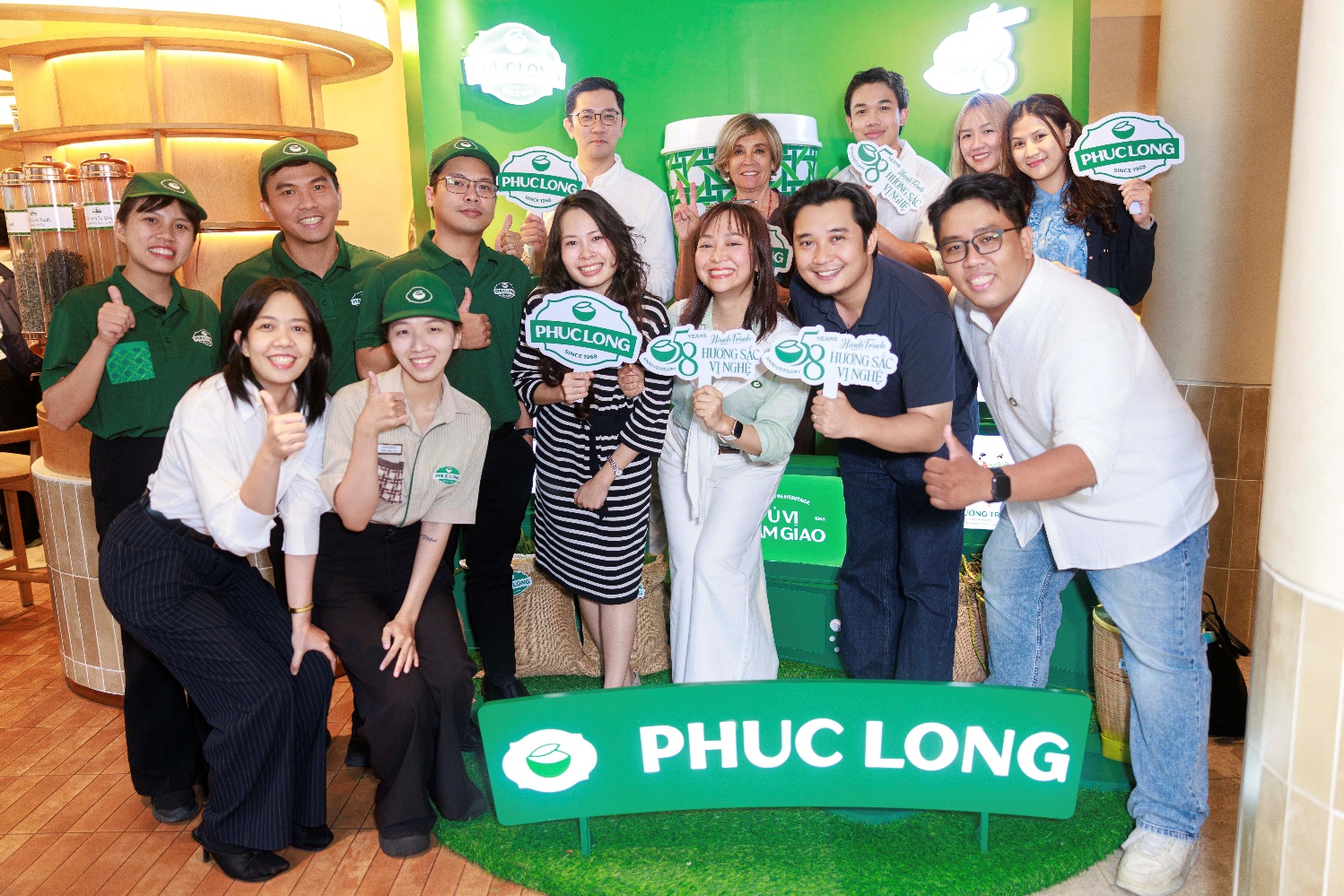 1,5 triệu ly nước đã được bán ra trong chương trình Phúc Long 58 năm- Ảnh 4. 1,5 triệu ly nước đã được bán ra trong chương trình Phúc Long 58 năm- Ảnh 4.