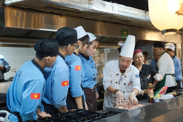 Lộ tr&igrave;nh đ&oacute;n đầu th&agrave;nh c&ocirc;ng với ng&agrave;nh Quản trị bếp - ẩm thực tại Trung cấp Việt Giao - Ảnh 2.