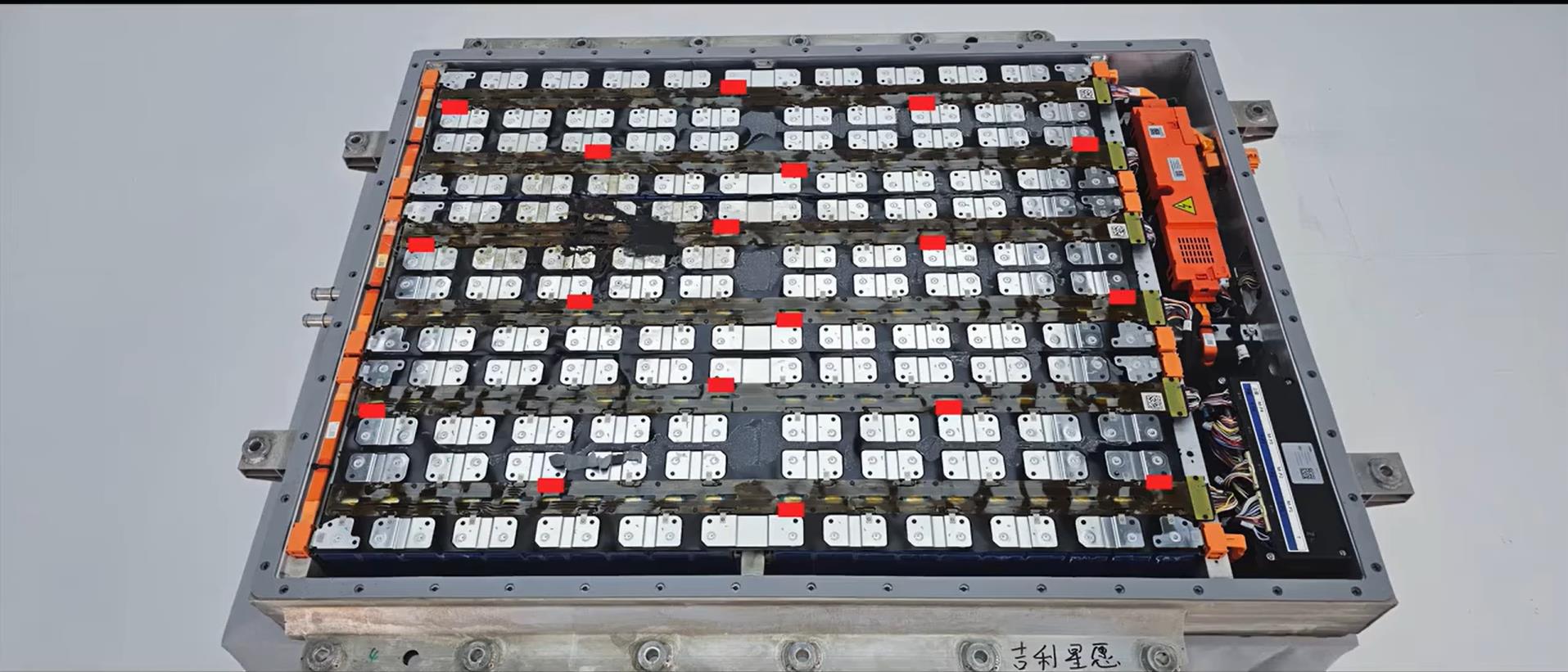 Giải mã bí ẩn độ bền của khối pin trên Geely EX2 sau hành trình “tra tấn” 84.000 km/năm- Ảnh 4.