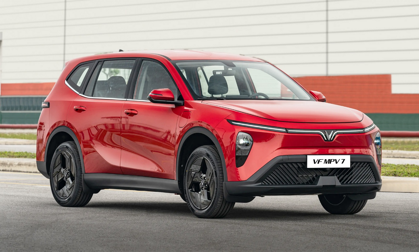 VF MPV 7 khiến người dùng bất ngờ: Chở đủ 7 người vẫn êm, nhấn ga là “đã” - Ảnh 1. VF MPV 7 khiến người dùng bất ngờ: Chở đủ 7 người vẫn êm, nhấn ga là “đã” - Ảnh 1.