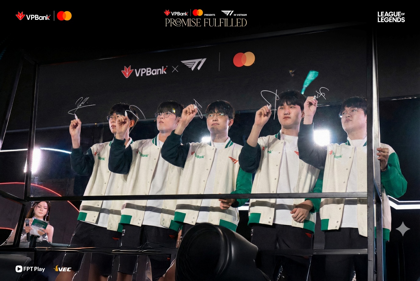 VPShow - Cách VPBank biến “hệ sinh thái văn hóa - giải trí” thành hành trình gắn kết khách hàng- Ảnh 2. VPShow - Cách VPBank biến “hệ sinh thái văn hóa - giải trí” thành hành trình gắn kết khách hàng- Ảnh 2.