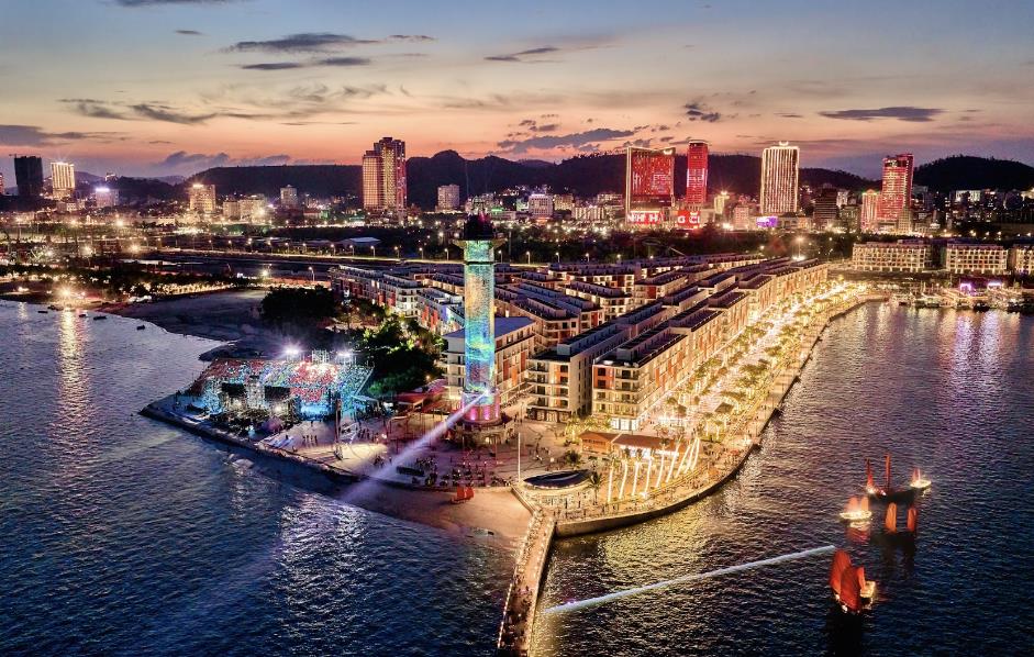 Sun PhuQuoc Airways khai trương đường bay TP.HCM - Vân Đồn, mở thêm đặc quyền trong hệ sinh thái Sun Group- Ảnh 4. Sun PhuQuoc Airways khai trương đường bay TP.HCM - Vân Đồn, mở thêm đặc quyền trong hệ sinh thái Sun Group- Ảnh 4.