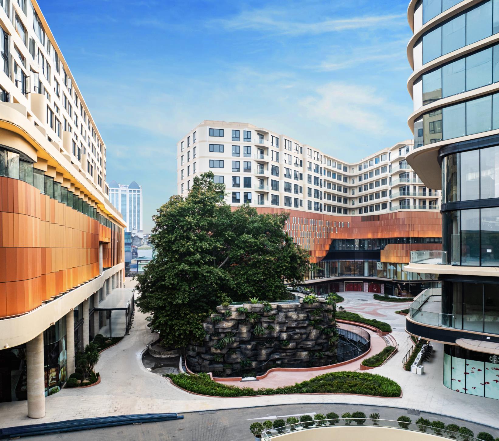 TTTM Hanoi Centre: Khi bản sắc địa phương trở thành một phần của trải nghiệm bán lẻ - Ảnh 1.