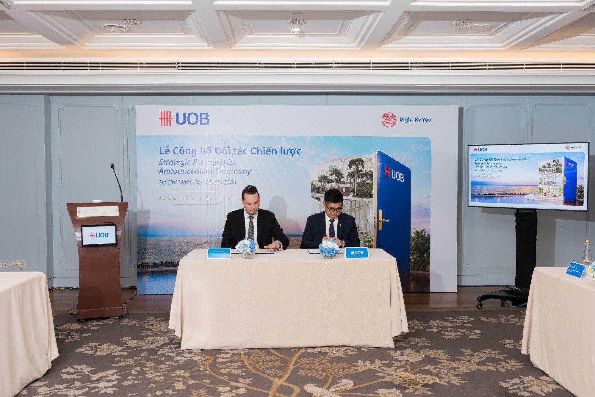 UOB Việt Nam hợp tác với Park Hyatt Saigon, nâng cao trải nghiệm khách hàng - Ảnh 2.