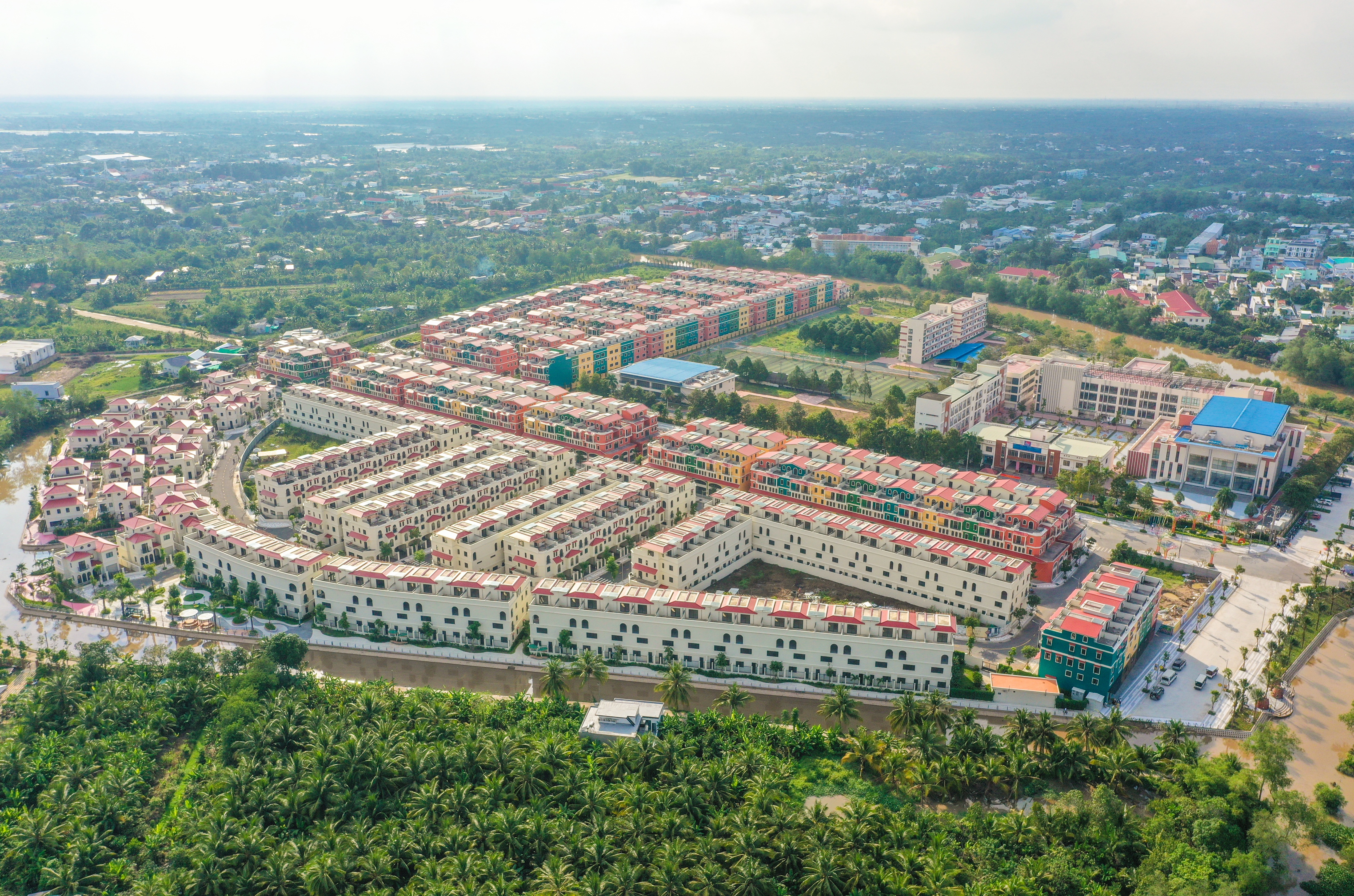 Đô thị đồng bộ chính là “hạ tầng mềm” của Vĩnh Long trong chu kỳ phát triển mới- Ảnh 2. Đô thị đồng bộ chính là “hạ tầng mềm” của Vĩnh Long trong chu kỳ phát triển mới- Ảnh 2.