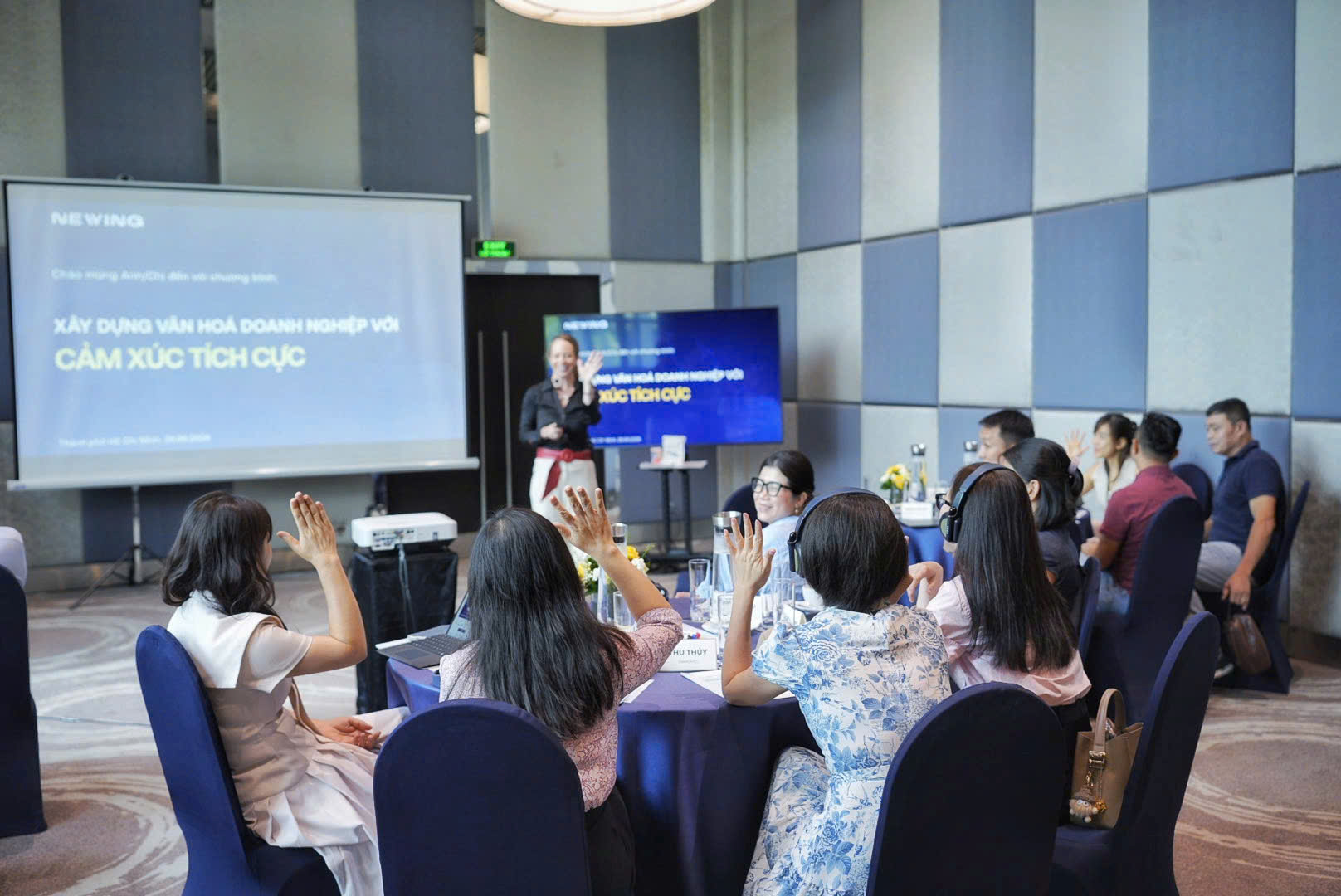 Đội ngũ đạt KPI nhưng mất năng lượng: Bài học từ Giáo sư Mandy O’Neill- Ảnh 3. Đội ngũ đạt KPI nhưng mất năng lượng: Bài học từ Giáo sư Mandy O’Neill- Ảnh 3.