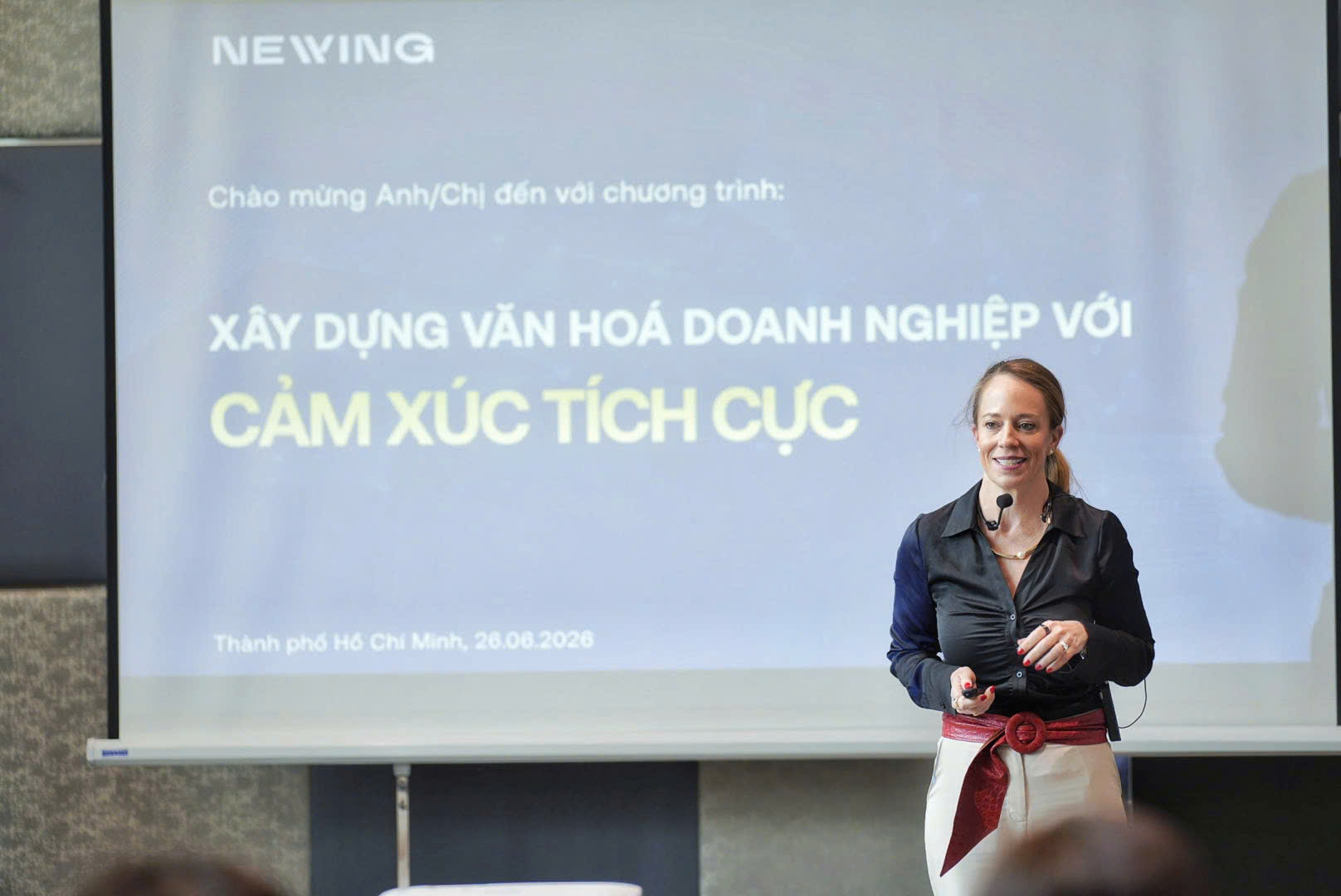 Đội ngũ đạt KPI nhưng mất năng lượng: Bài học từ Giáo sư Mandy O’Neill- Ảnh 2. Đội ngũ đạt KPI nhưng mất năng lượng: Bài học từ Giáo sư Mandy O’Neill- Ảnh 2.