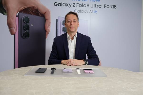 Lãnh đạo Samsung lý giải vì sao trợ lý AI hữu ích với màn gập- Ảnh 3.