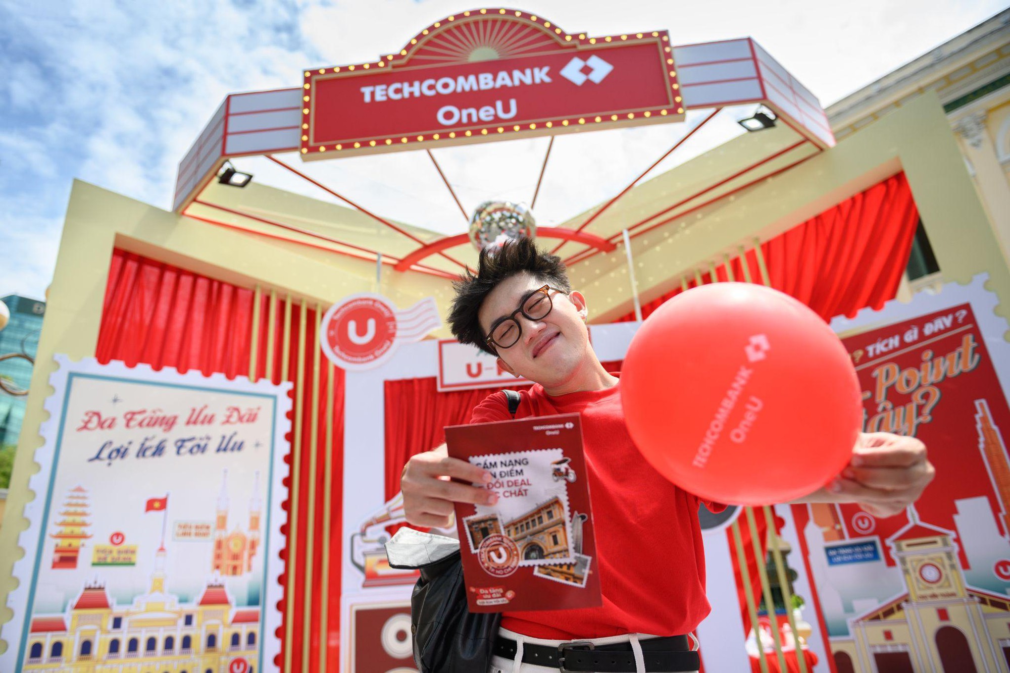 Một ngày trải nghiệm Techcombank OneU tại Bưu điện TP. Hồ Chí Minh - Ảnh 1.