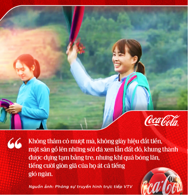 Phụ nữ Sán Chỉ sống trọn đam mê với bóng đá từ đôi chân trần - Ảnh 2.
