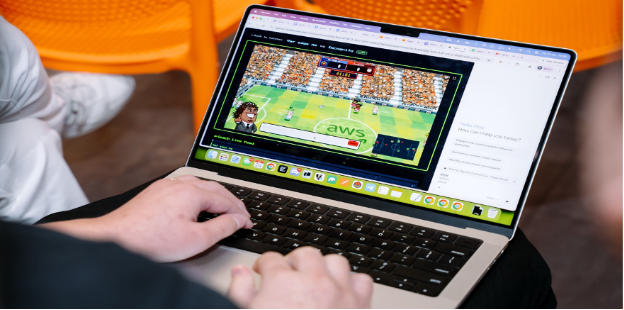 AWS mang Agentic AI Football Cup đến Việt Nam- Ảnh 2.