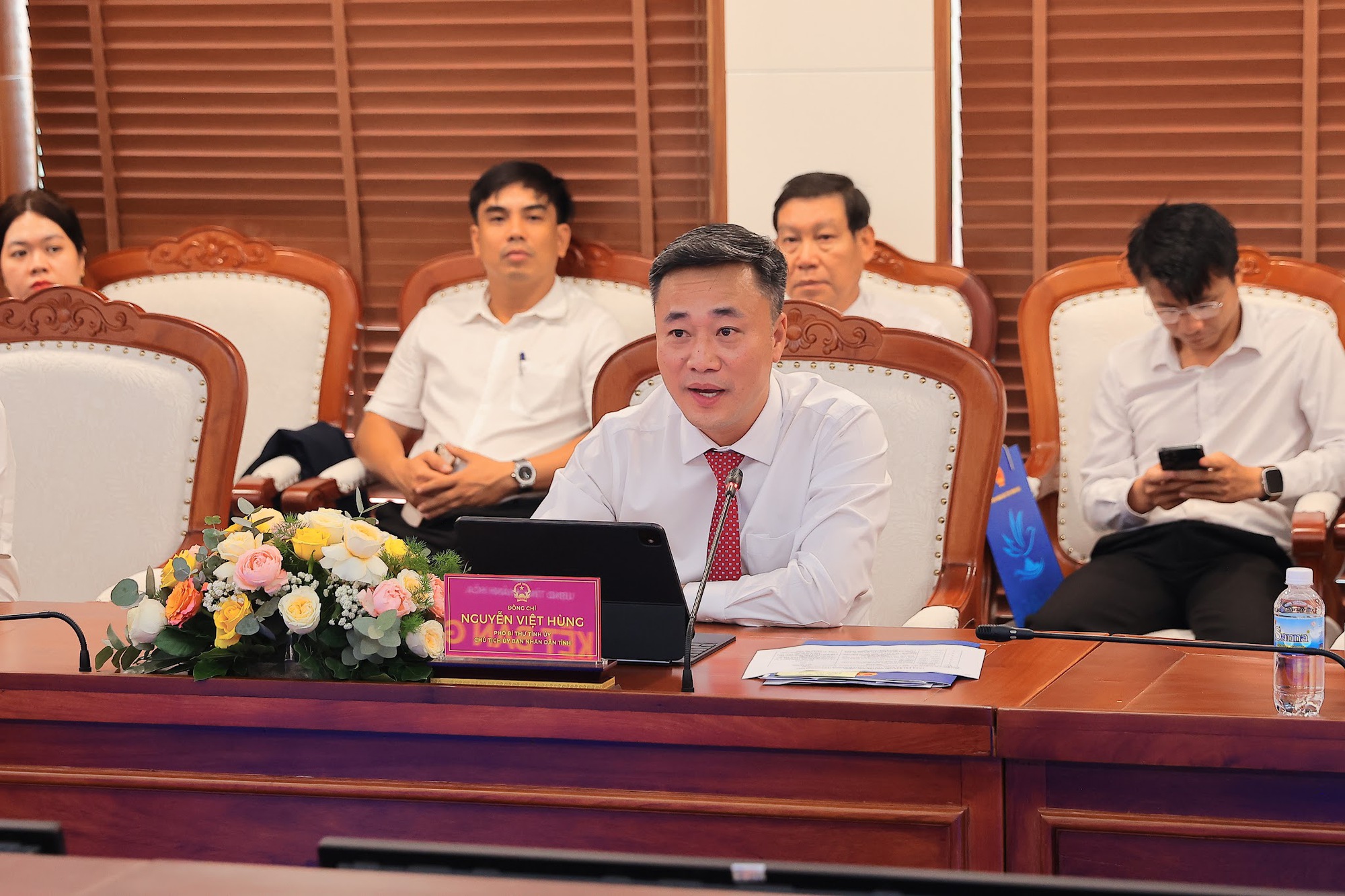 MB ký kết hợp tác với Khánh Hòa, đồng hành thúc đẩy chuyển đổi số địa phương- Ảnh 1. MB ký kết hợp tác với Khánh Hòa, đồng hành thúc đẩy chuyển đổi số địa phương- Ảnh 1.