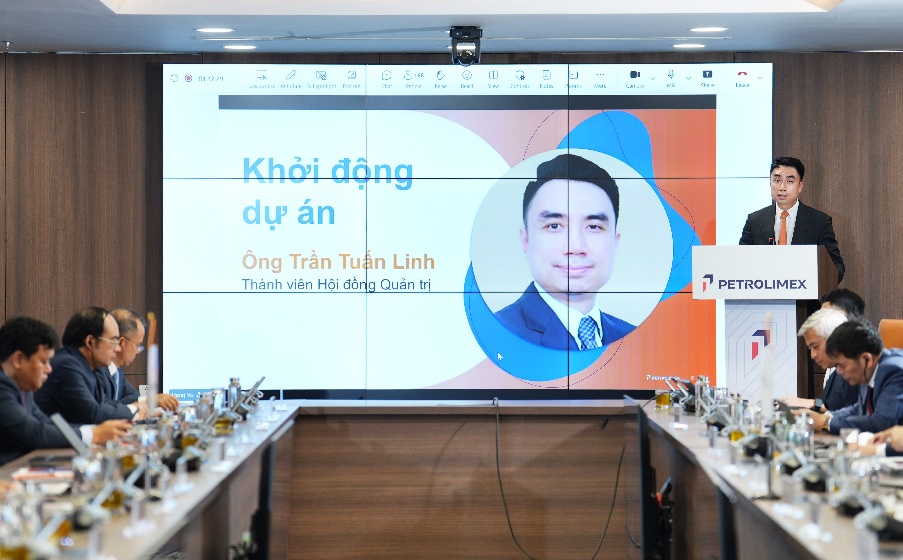 Petrolimex khởi động PLX Horizon 2030, xây dựng chiến lược phát triển đến 2030, tầm nhìn 2050- Ảnh 3. Petrolimex khởi động PLX Horizon 2030, xây dựng chiến lược phát triển đến 2030, tầm nhìn 2050- Ảnh 3.