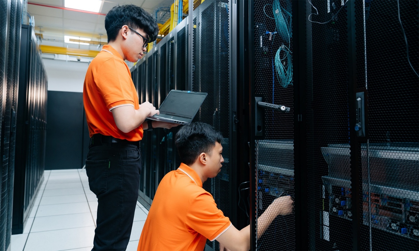 Bắt tay các “gã khổng lồ” toàn cầu: Nước đi chiến lược của FPT trong kỷ nguyên AI - Ảnh 1. Bắt tay các “gã khổng lồ” toàn cầu: Nước đi chiến lược của FPT trong kỷ nguyên AI - Ảnh 1.