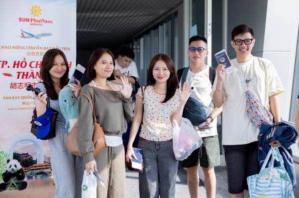Sun PhuQuoc Airways thêm lựa chọn khám phá Việt Nam cho du khách Tây Nam Trung Quốc- Ảnh 2.