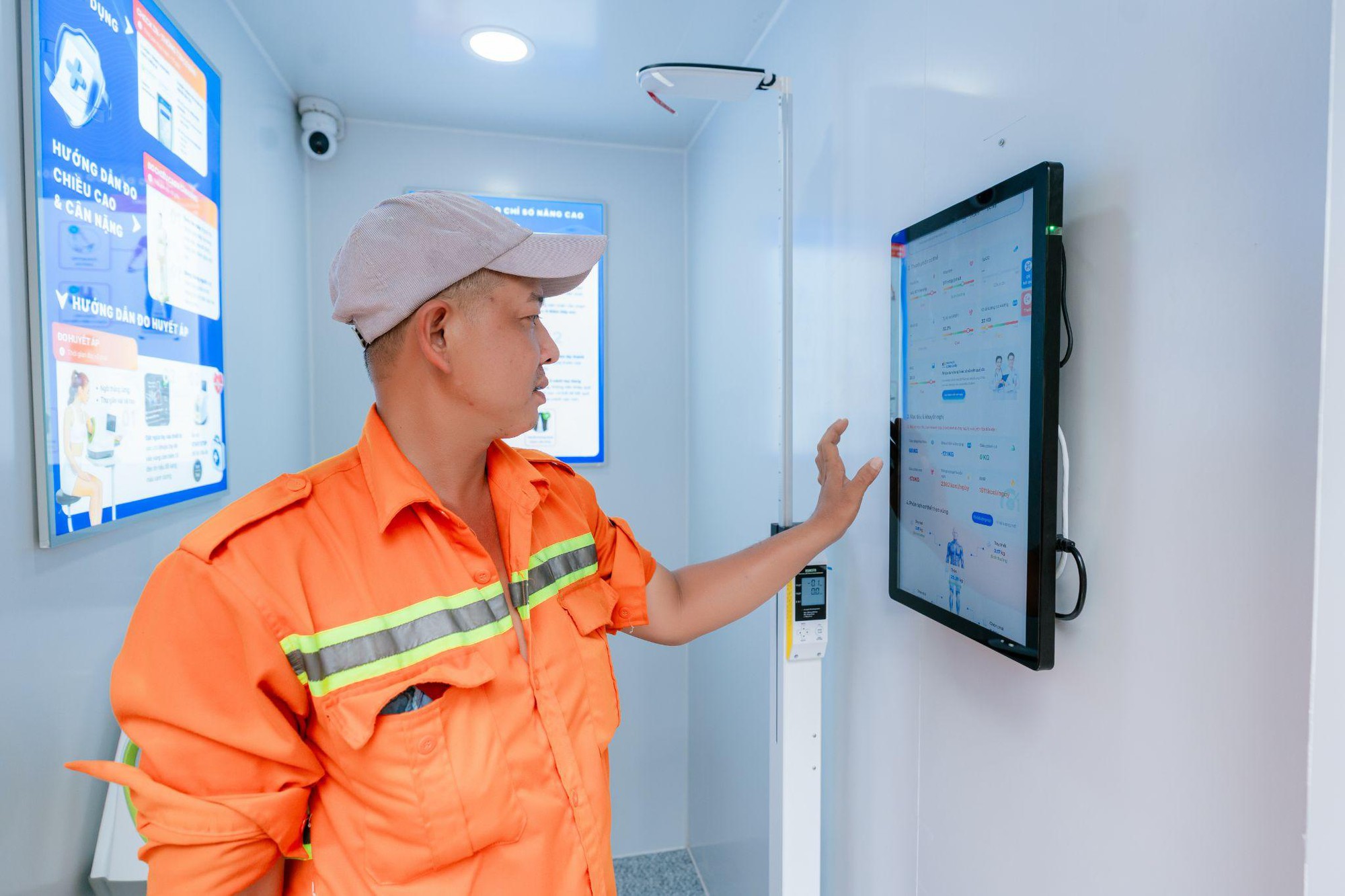 Một sáng kiến cải cách hành chính của Công an TP.HCM đang đưa tiện ích số “bám rễ sâu” hơn vào đời sống- Ảnh 5. Một sáng kiến cải cách hành chính của Công an TP.HCM đang đưa tiện ích số “bám rễ sâu” hơn vào đời sống- Ảnh 5.