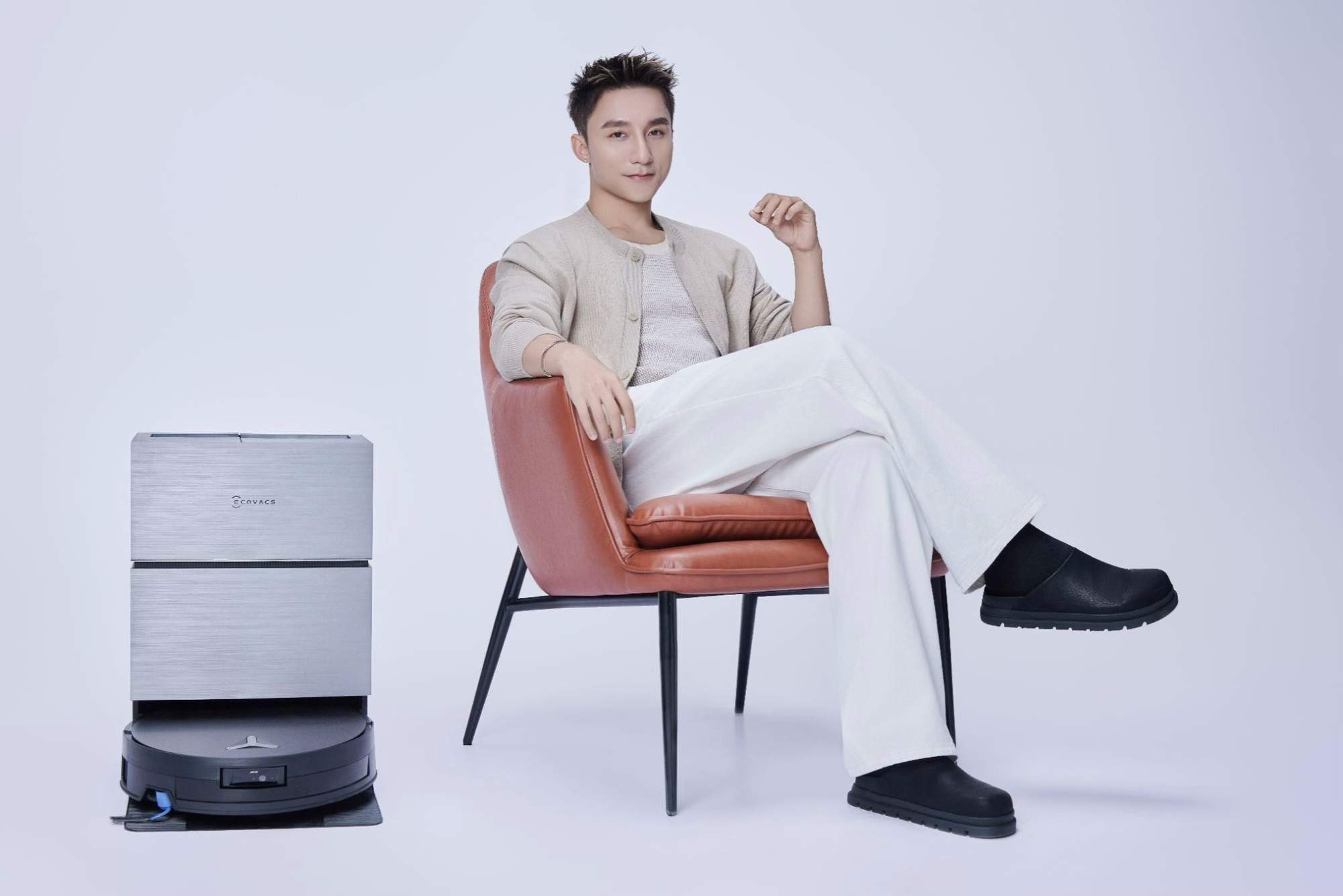 ECOVACS được công bố là thương hiệu robot hút bụi bán chạy số 1 thị trường Việt Nam năm 2025-2026 - Ảnh 2. ECOVACS được công bố là thương hiệu robot hút bụi bán chạy số 1 thị trường Việt Nam năm 2025-2026 - Ảnh 2.