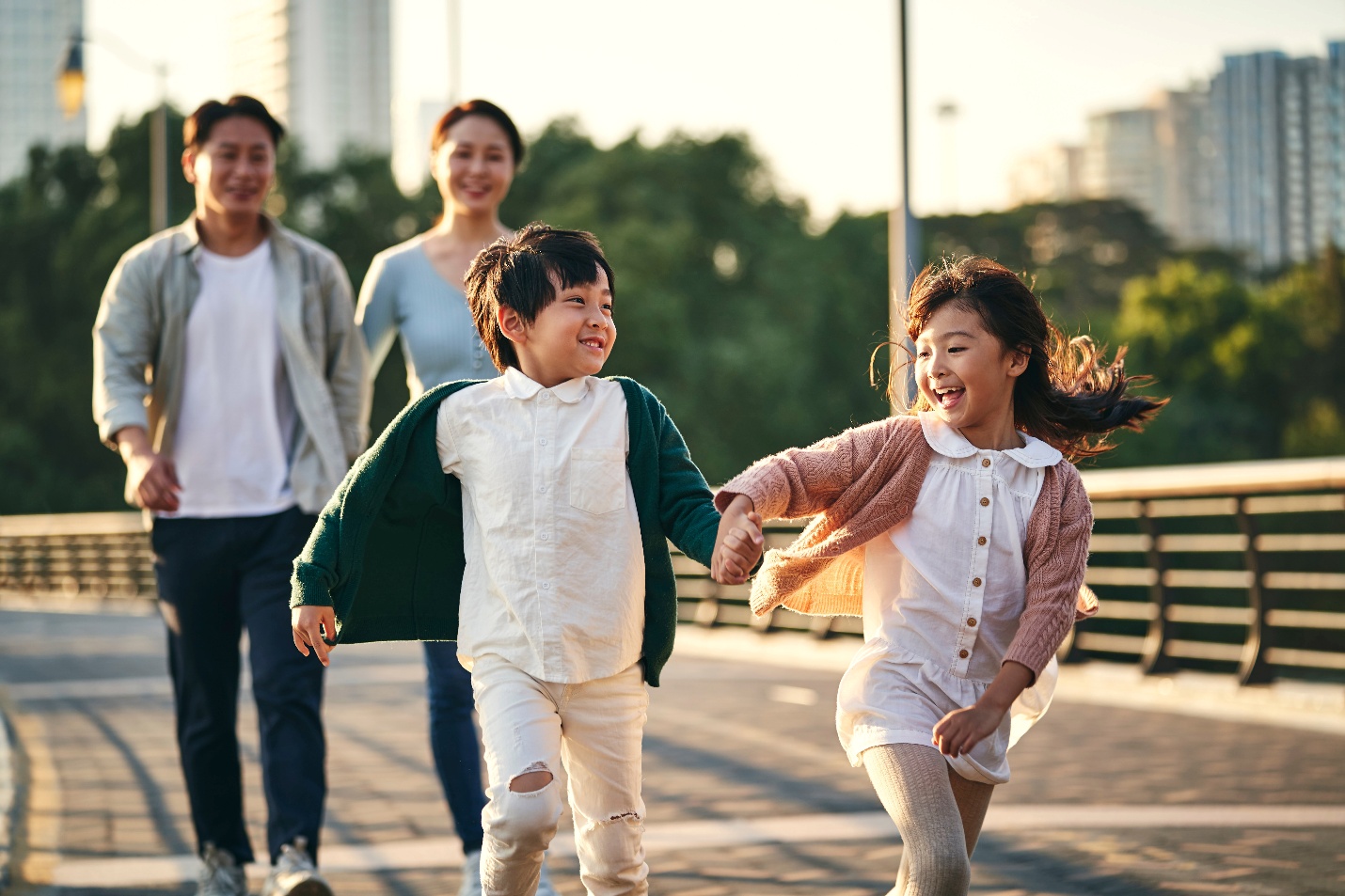 Shinhan Life bảo vệ toàn diện khách hàng với 7 sản phẩm bảo hiểm bán kèm- Ảnh 1.