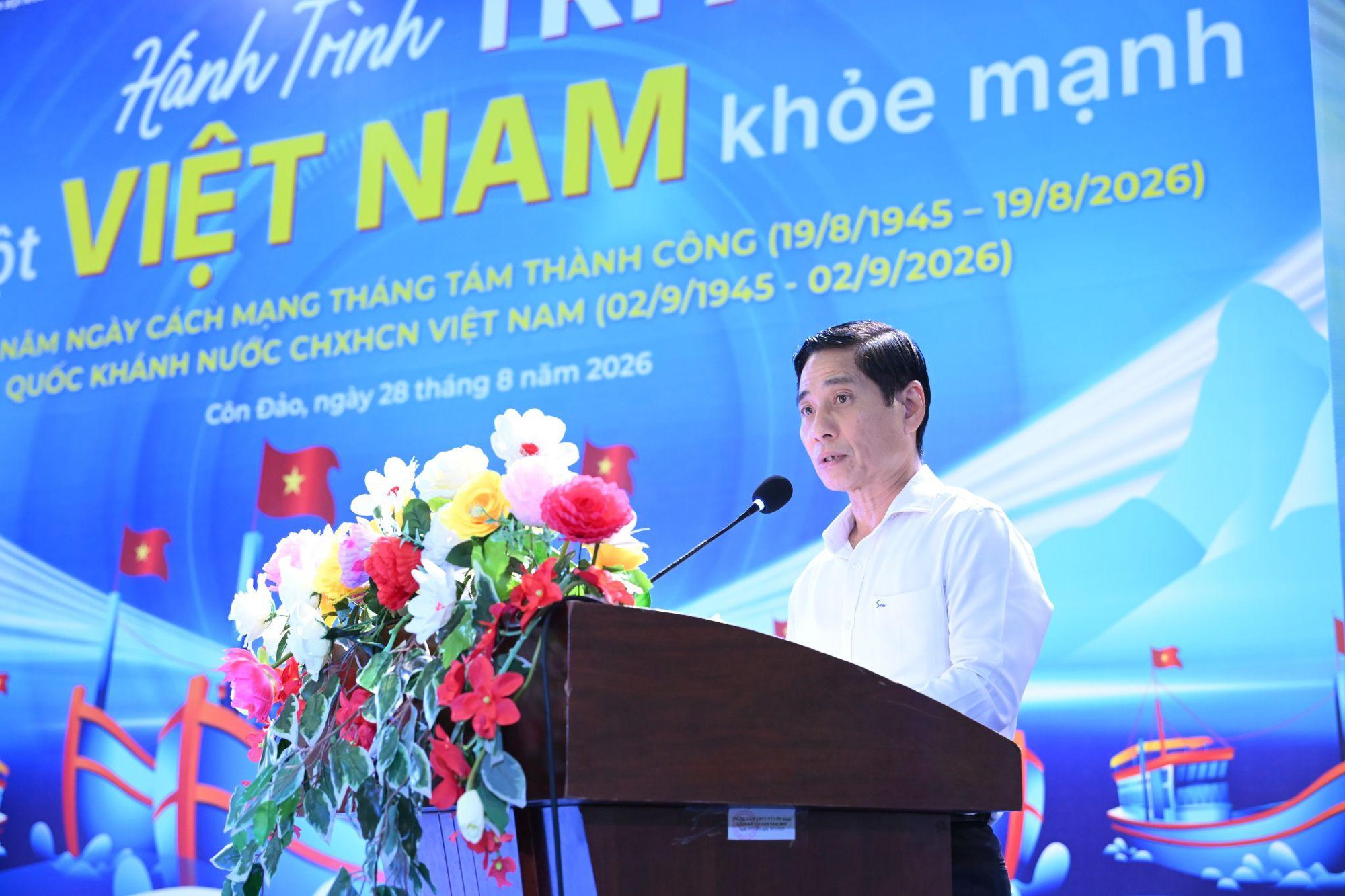 Long Châu nối dài hành trình tri ân tại vùng đảo tiền tiêu thiêng liêng Côn Đảo- Ảnh 3.