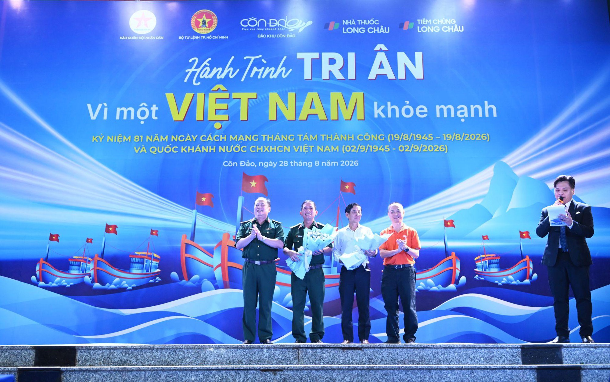 Long Châu nối dài hành trình tri ân tại vùng đảo tiền tiêu thiêng liêng Côn Đảo- Ảnh 4.