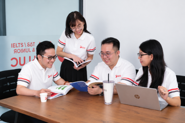 DOL English c&oacute; Tứ qu&yacute; 9.0: 4 gi&aacute;o vi&ecirc;n c&ugrave;ng đạt IELTS 9.0 - Ảnh 2.