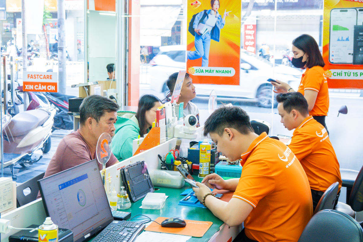 FASTCARE: Hướng dẫn kiểm tra và hồi sinh pin iPhone 11, 12, 13 Pro Max sau nhiều năm sử dụng - Ảnh 2. FASTCARE: Hướng dẫn kiểm tra và hồi sinh pin iPhone 11, 12, 13 Pro Max sau nhiều năm sử dụng - Ảnh 2.