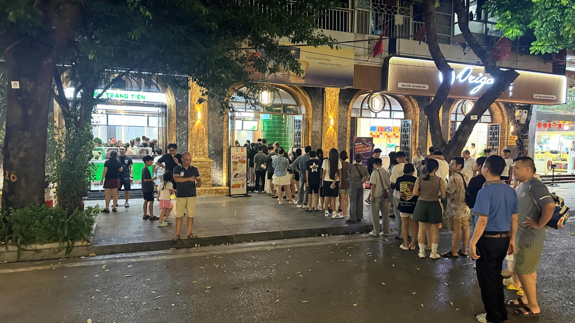 Kem Tràng Tiền: Khép lại một địa chỉ và hành trình viết tiếp di sản- Ảnh 4. Kem Tràng Tiền: Khép lại một địa chỉ và hành trình viết tiếp di sản- Ảnh 4.