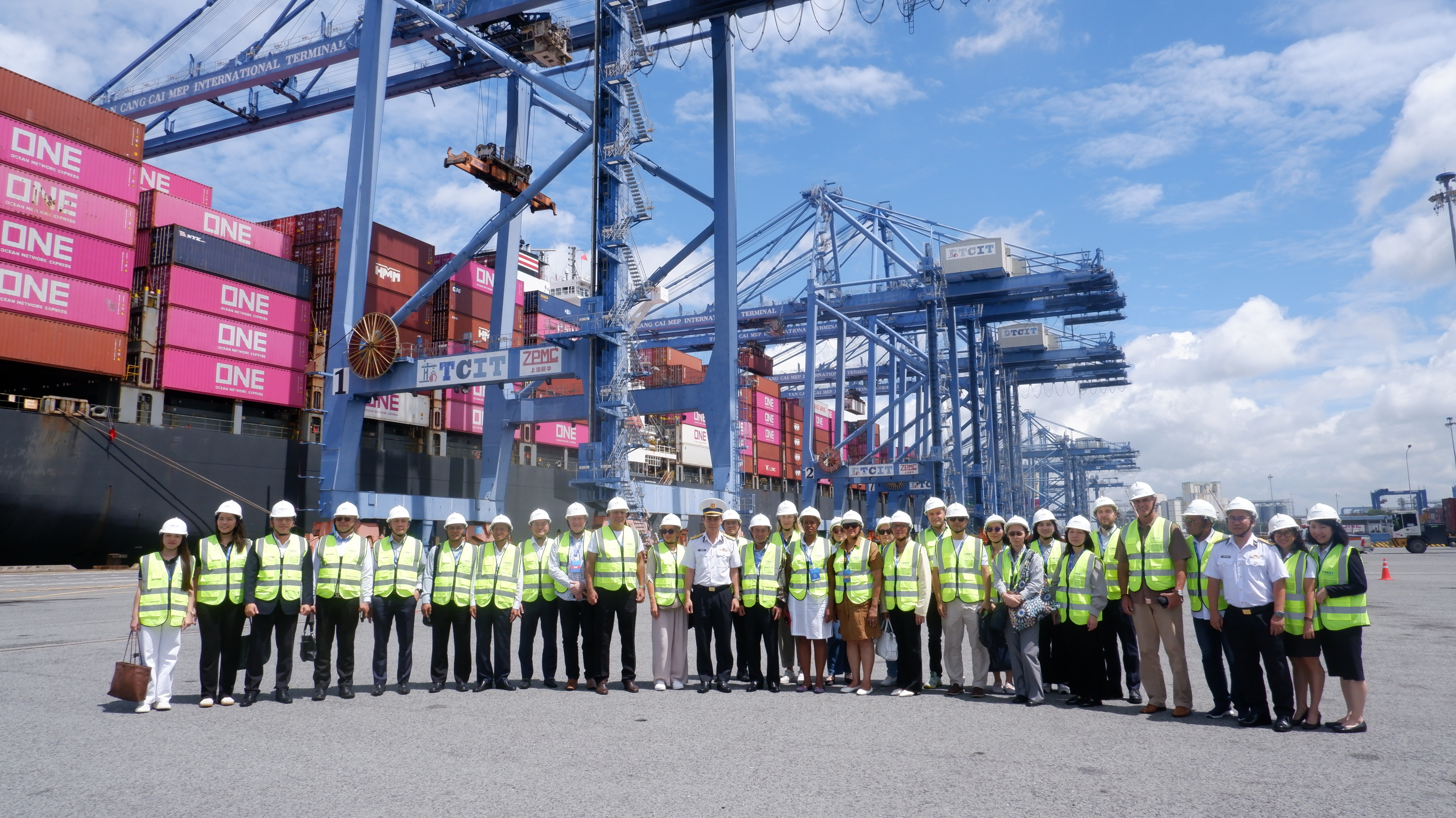 Tân Cảng Sài Gòn đồng hành Đối thoại Hữu nghị TP.HCM 2026, kết nối nguồn lực phát triển logistics- Ảnh 2.