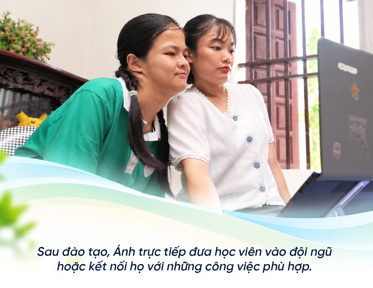 Từng 21 lần bị từ chối khi xin việc, cô gái bại não biến chiếc máy tính thành cánh cửa việc làm cho người khuyết tật - Ảnh 5.